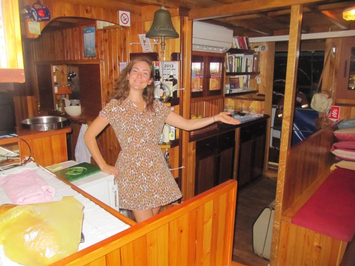 Boat & Breakfast Hotel Умаг Екстериор снимка