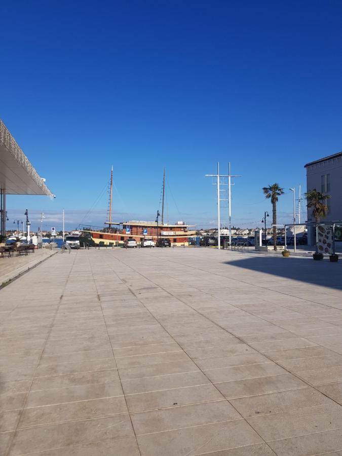 Boat & Breakfast Hotel Умаг Екстериор снимка