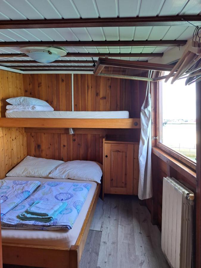 Boat & Breakfast Hotel Умаг Екстериор снимка
