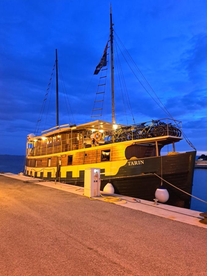 Boat & Breakfast Hotel Умаг Екстериор снимка